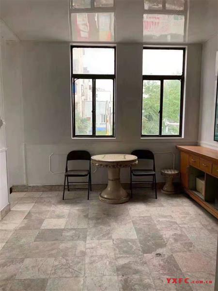 东山一村简装3房/1厅/1卫朝西好房1500元/月