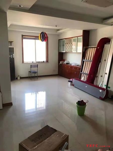 王府新村5送6楼，112.6平，2室，采光好，售105.8万