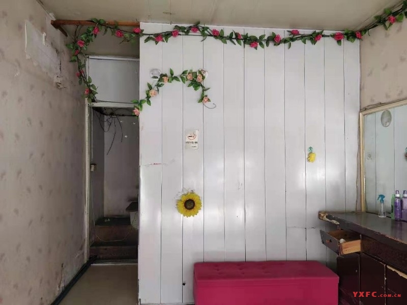 宜北路皇朝酒店附近简装2房/1厅/1卫朝西好房2333元/月