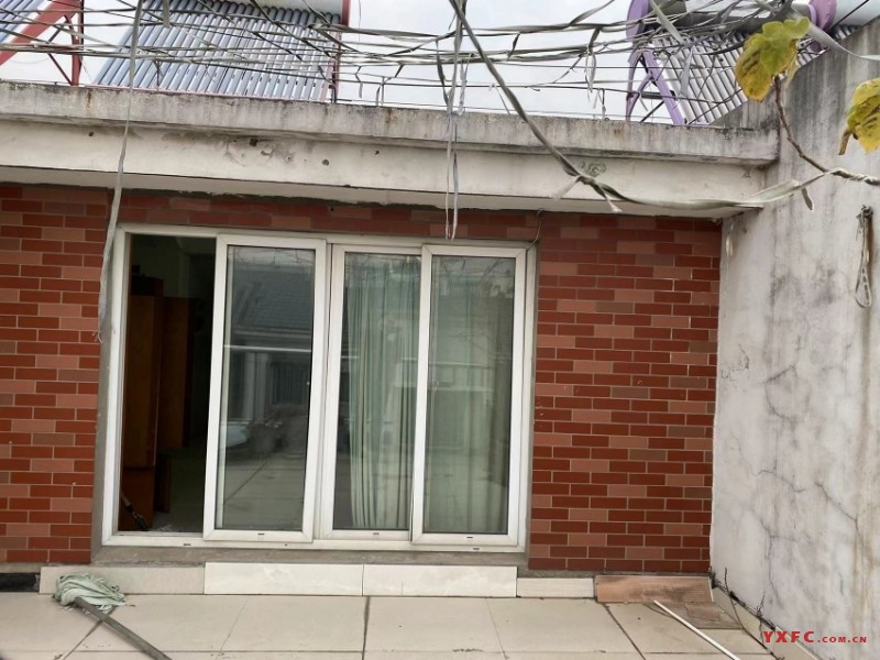 广汇二期简装2房/1厅/1卫朝南好房800元/月