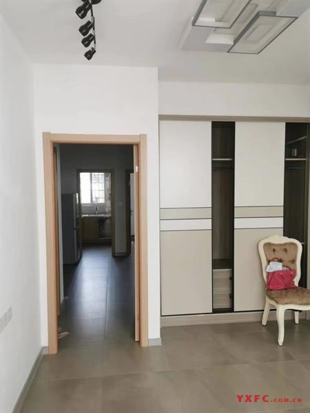 荆溪新村精装好房3房/2厅/1卫朝南90平米2500元/月