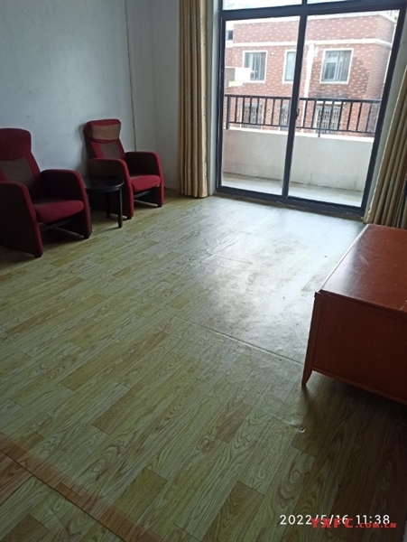 周铁镇丽水花园套间出租