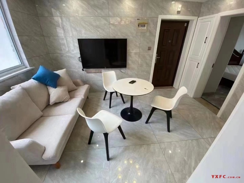 乐祺小区豪装好房2房/1厅/1卫朝南63平米2000元/月