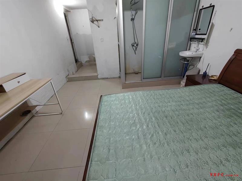 上海新苑，朝南大车库，36平方，1室1卫1厨，厨卫分开，简单装修，空调，热水器