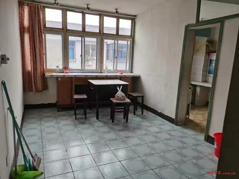 荆溪新村简装好房2房/1厅/1卫朝南68平米850元/月