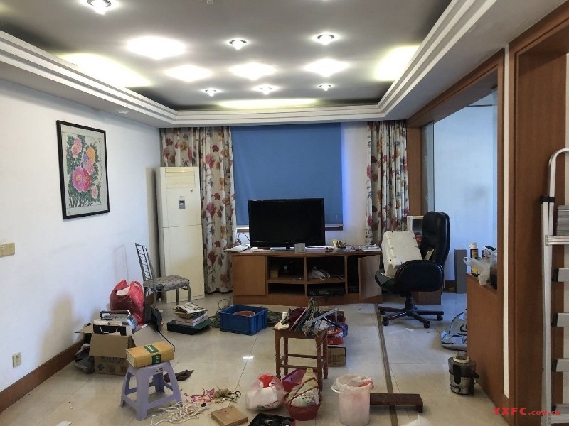 4041.佳佳苑6楼130平米老装修设施齐全1500/月