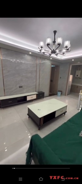 一首优质租房，出租临泽人家1.5楼两室一厅2300一个月，房间一南一北设施齐全