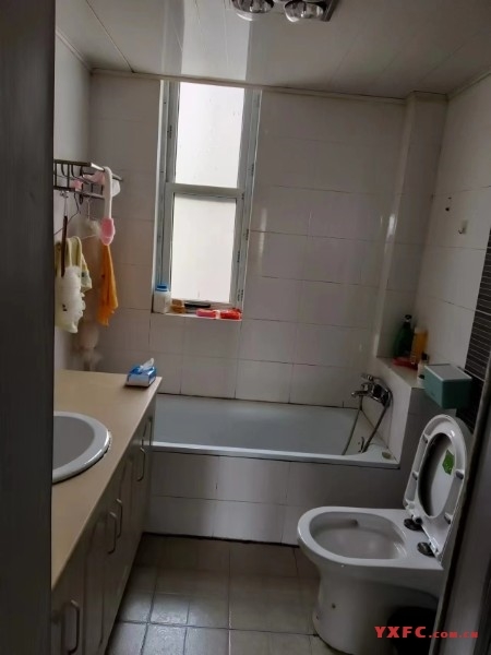 仓浜新村精装好房2房/2厅/1卫朝南86平米2000元/月