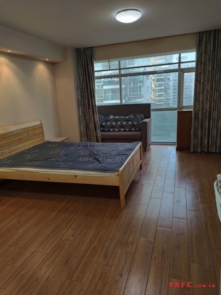 新天地公寓毛坯好房1房/1厅/1卫朝南50平米1500元/月