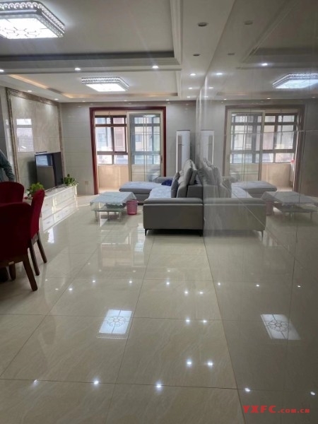 春雁花园豪装好房2房/2厅/1卫朝南101平米2800元/月