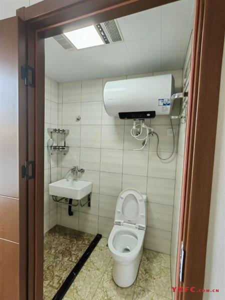 47001茶局巷红绿灯附近二楼一室一厅，去年全新精装修，拎包入住1400元/月