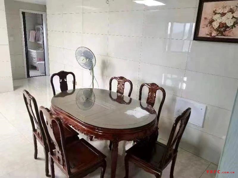 57005春雁花园，17楼，2室2厅1卫，原房东自住房，高档装修，净水空调各类设