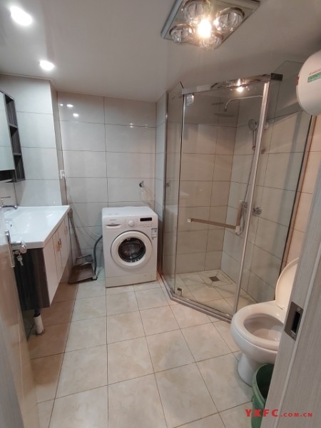 新天地公寓精装好房1房/1卫朝南50平米2000元/月