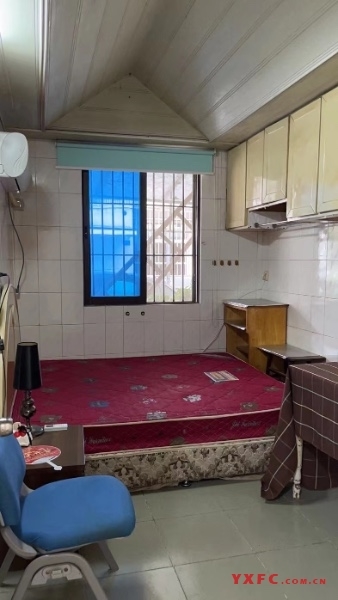 城南新村简装好房1房/1厅/1卫朝南30平米700元/月