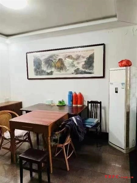 831002银苑新村2楼2室2厅1书房，空调3只，冰箱，洗衣机，设施齐全，直接拎