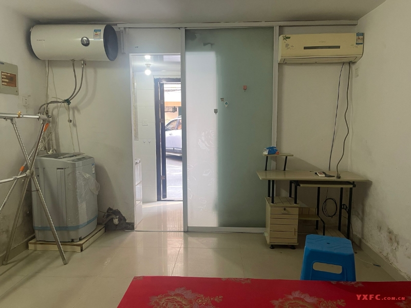 4185.茶东新村朝南外汽车库25平米装修清爽设施齐全600/月