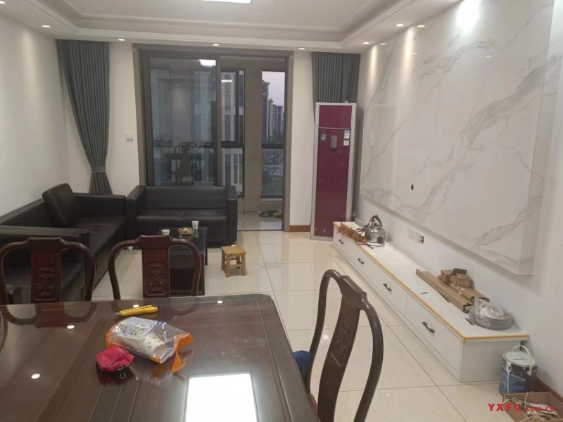 临泽人家精装好房3房/2厅/1卫朝南115平米2500元/月