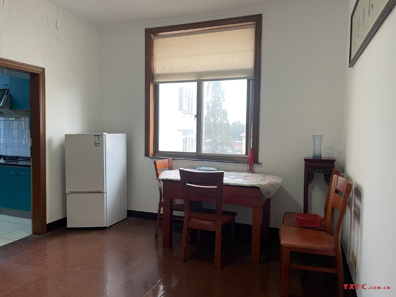 4186.土城新村着地4楼60平米普通装修设施齐全1700/月