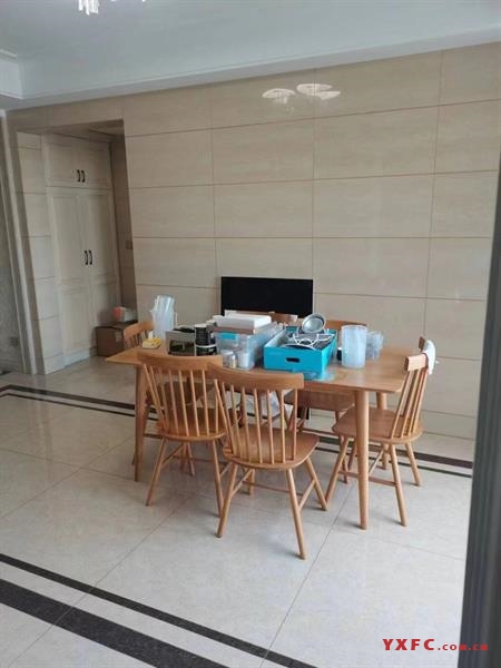 104007天禧花园27楼，产证158平，3室2厅2卫，高档装修，设施齐全，证满