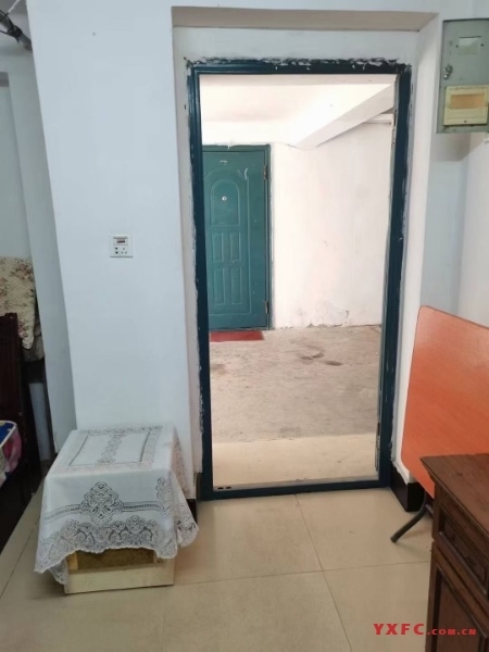 金城花园二期精装好房1房/1卫朝南25平米450元/月