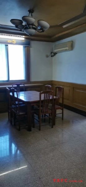 阳泉新村简装好房3房/2厅/1卫朝南100平米2000元/月