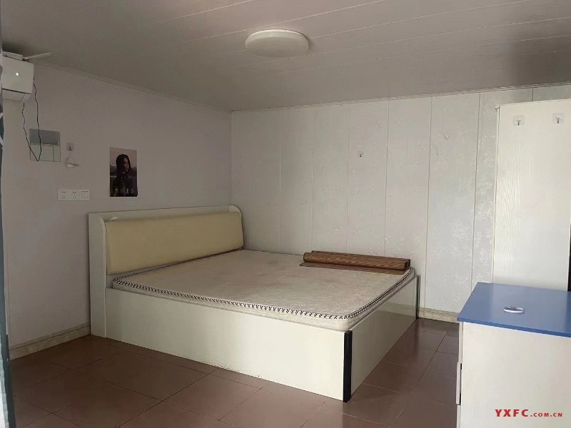 2486.柳溪苑朝南汽车库25平米全新装修设施齐全750/月