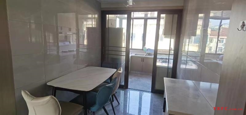 宝塔新村5楼103平米3室2厅1卫，高装，空调3只等设施齐全2600/月