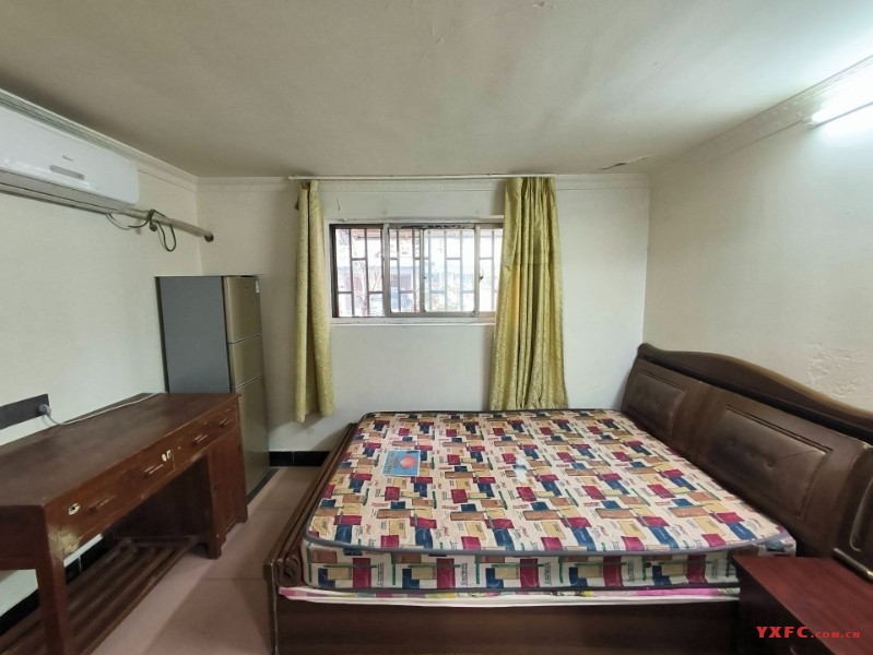 4184.新城苑东首内车库27平米全新装修设施齐全750/月