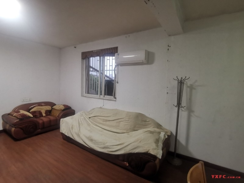 紫竹苑4楼96平米简单装修