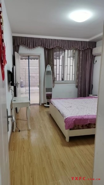 碓坊新村全装好房2房/1厅/1卫朝南70平米1800元/月