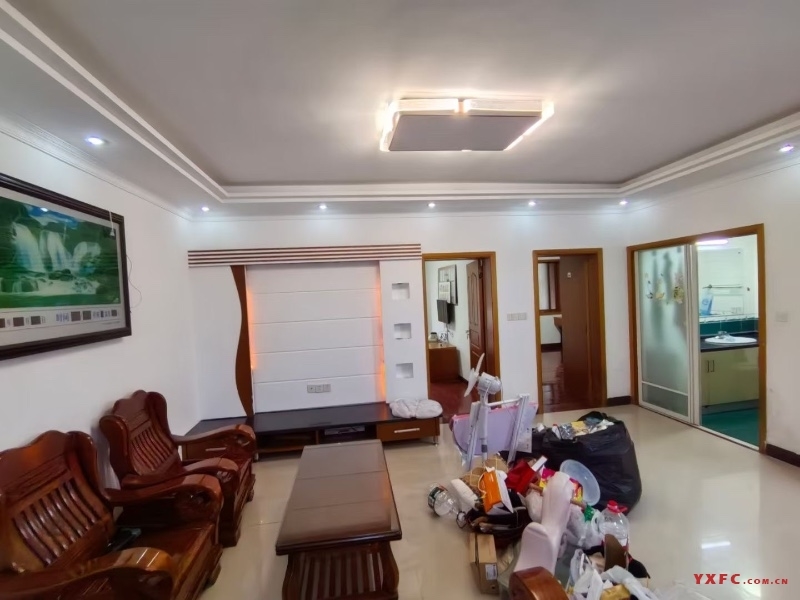 临溪花园精装好房2房/2厅/1卫朝南100平米2250元/月