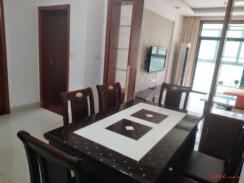 东溪望族全装好房2房/2厅/1卫朝南95平米1800元/月